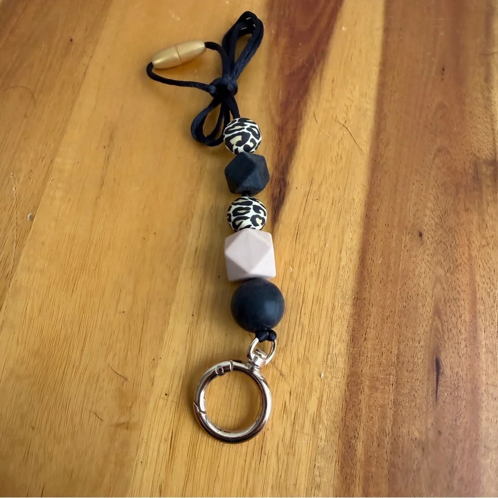 Cheetah‎ leopard rubber beads lanyard